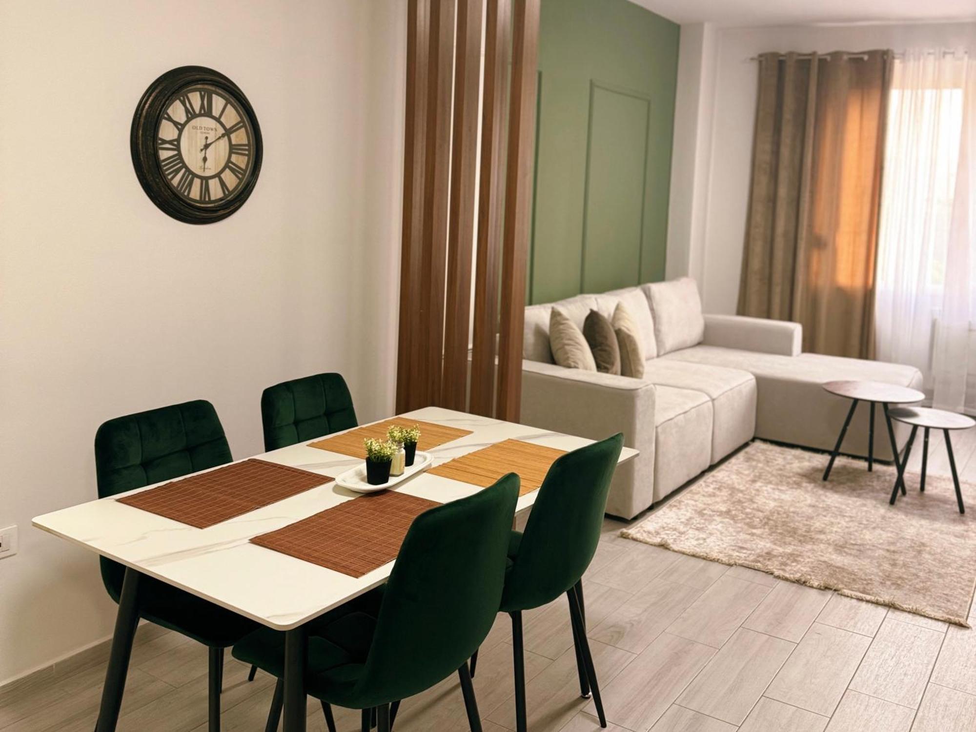 Enol Plazza Apartment Tirana Bagian luar foto